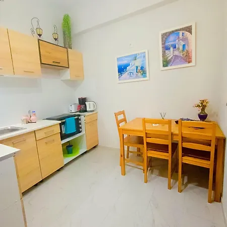 Cozy In Apartment Athens